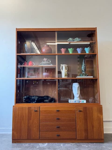 Vintage 2 Piece Display Hutch
