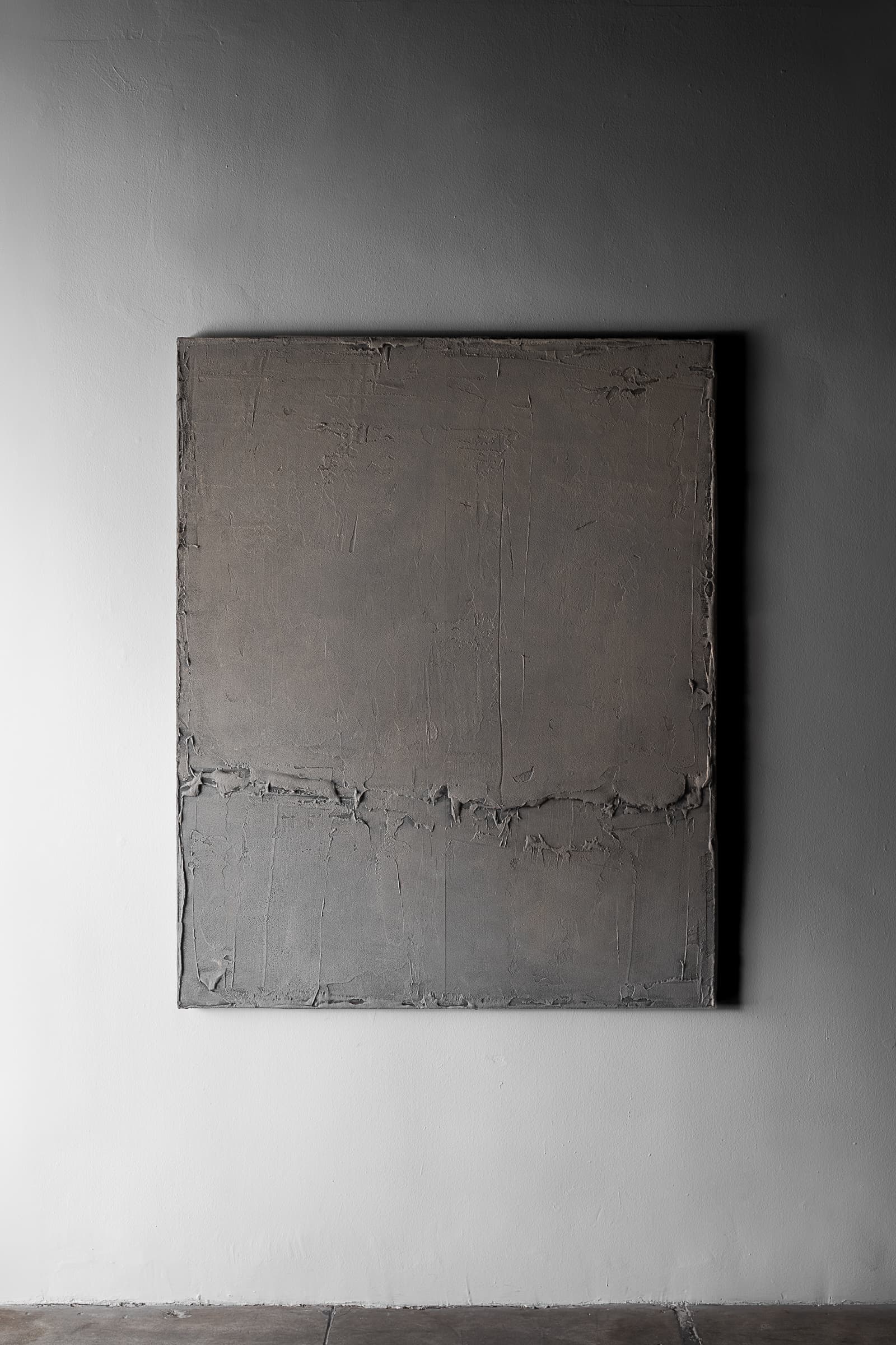 23/77 Cicatrices Gris Piedra