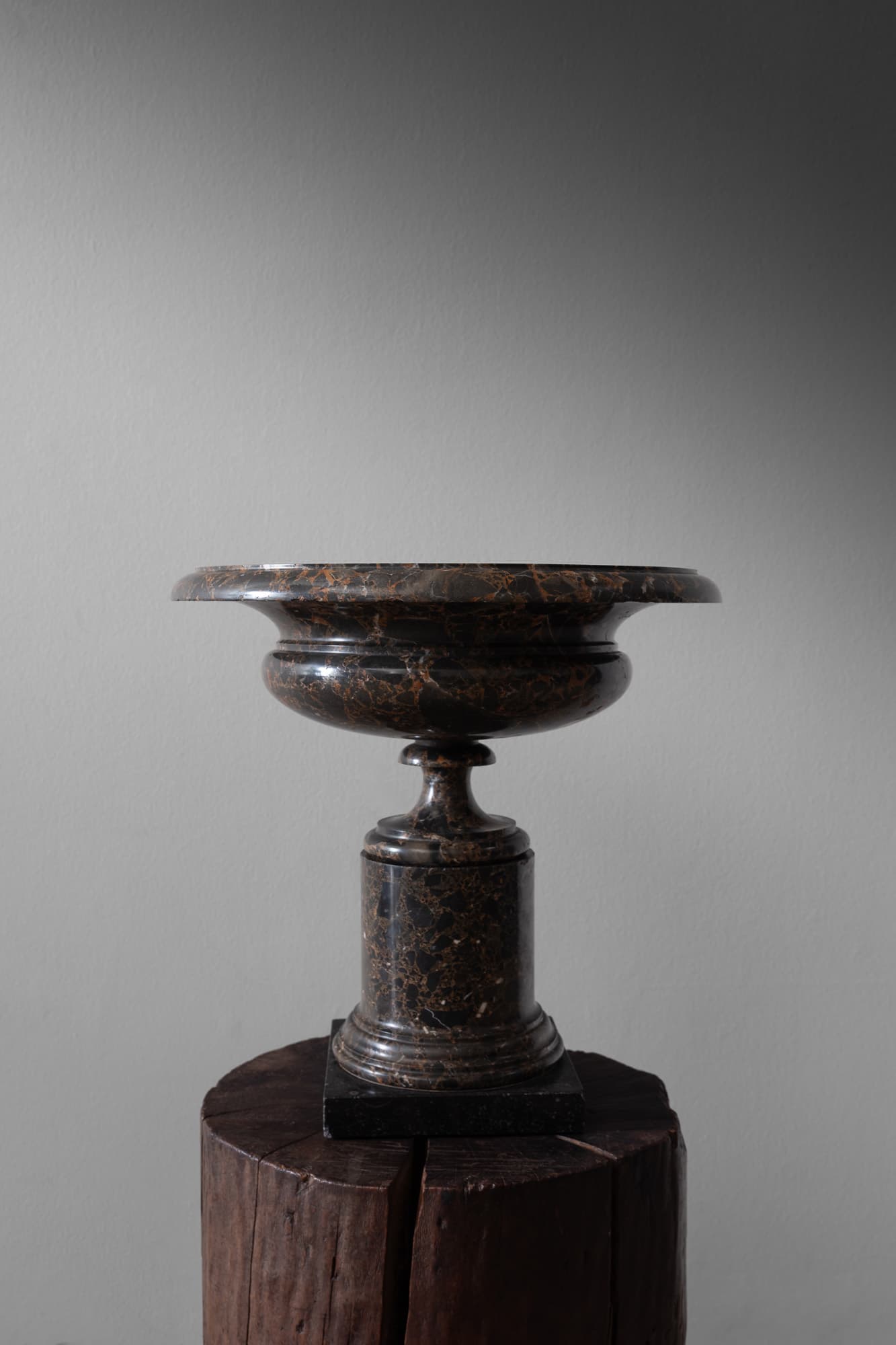 Italian Grand Tour Portoro Marble Tazza