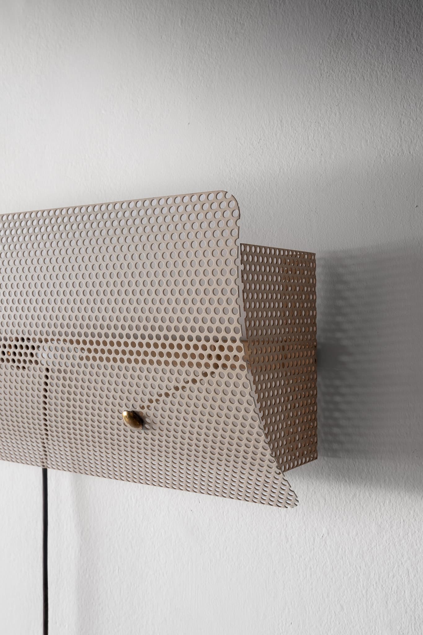 G320 Wall Lamp