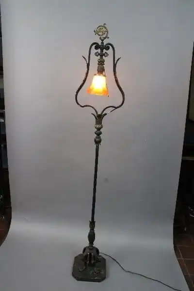 14806. 1920’s Floor Lamp In The Manner Of Oscar Bach