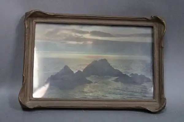 14362. 1920’s Hand Tinted Photograph In Pie Crust Frame