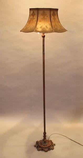 17431. Tall Floor Lamp With Metal Mesh Shade