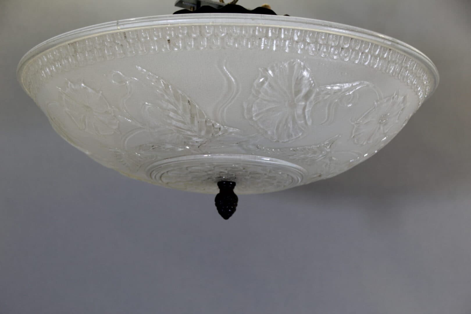 40647. 1910 Ceiling Mount With Beautiful Floral Pattern