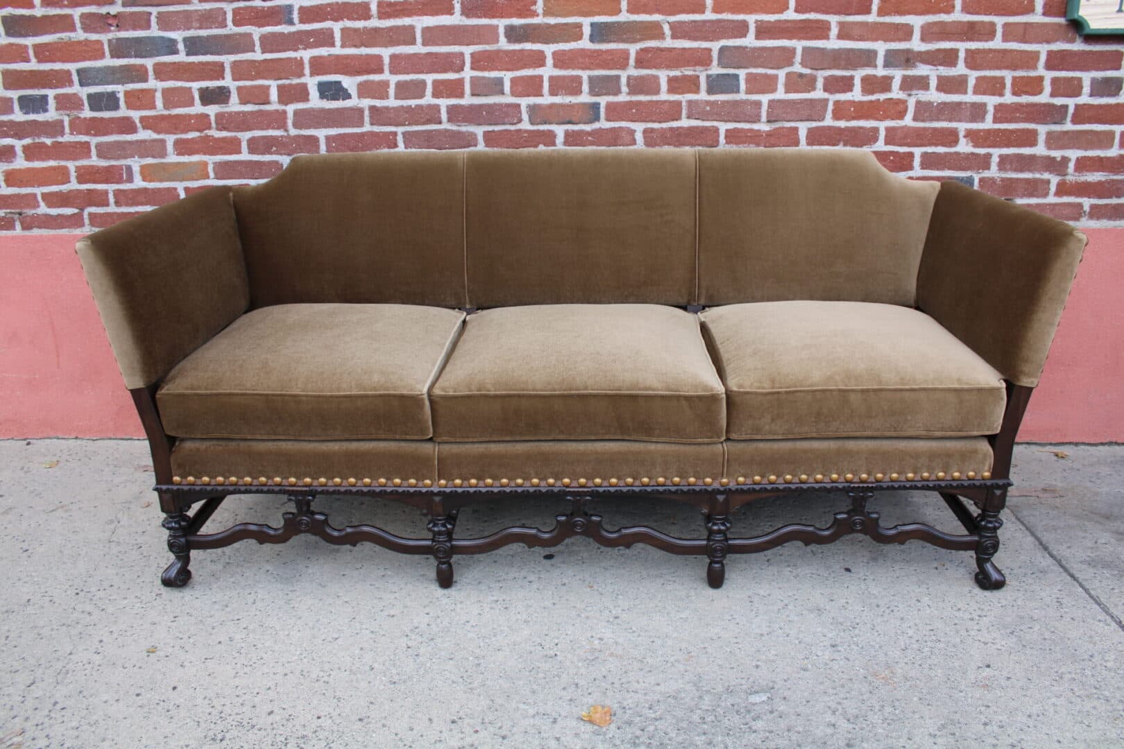 41534. Custom Sofa 80″ Long
