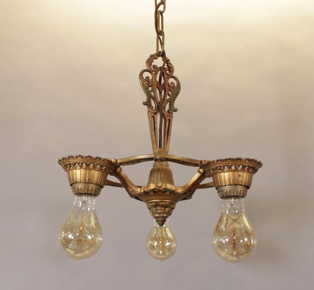 43961. Spanish Revival 1920’s Small Scale Chandelier