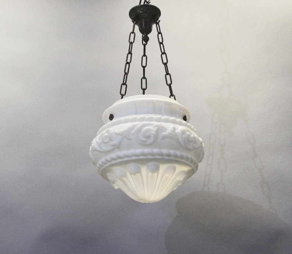 47584. Turn Of The Century Pendant With Embossed Shade