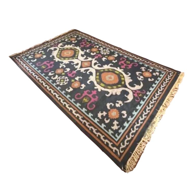 Suzani-inspired 6' x 9' Rug