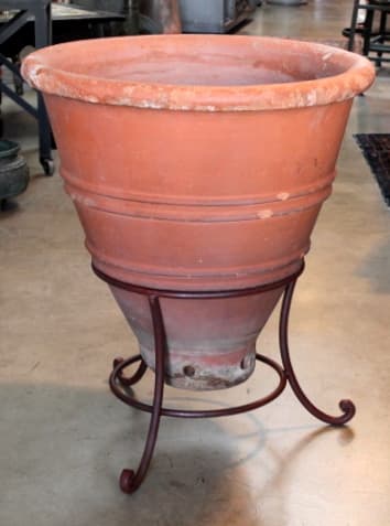 Italia Terra Cotta Garden Urn