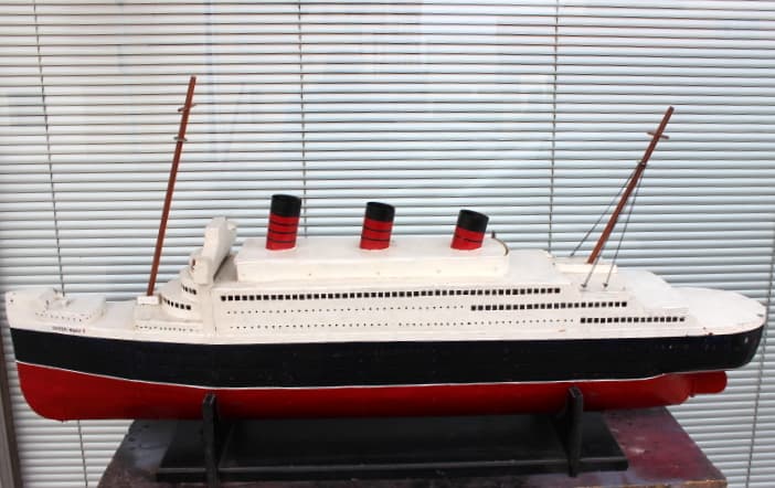 Metal Hand Crafted Model of Queen Mary