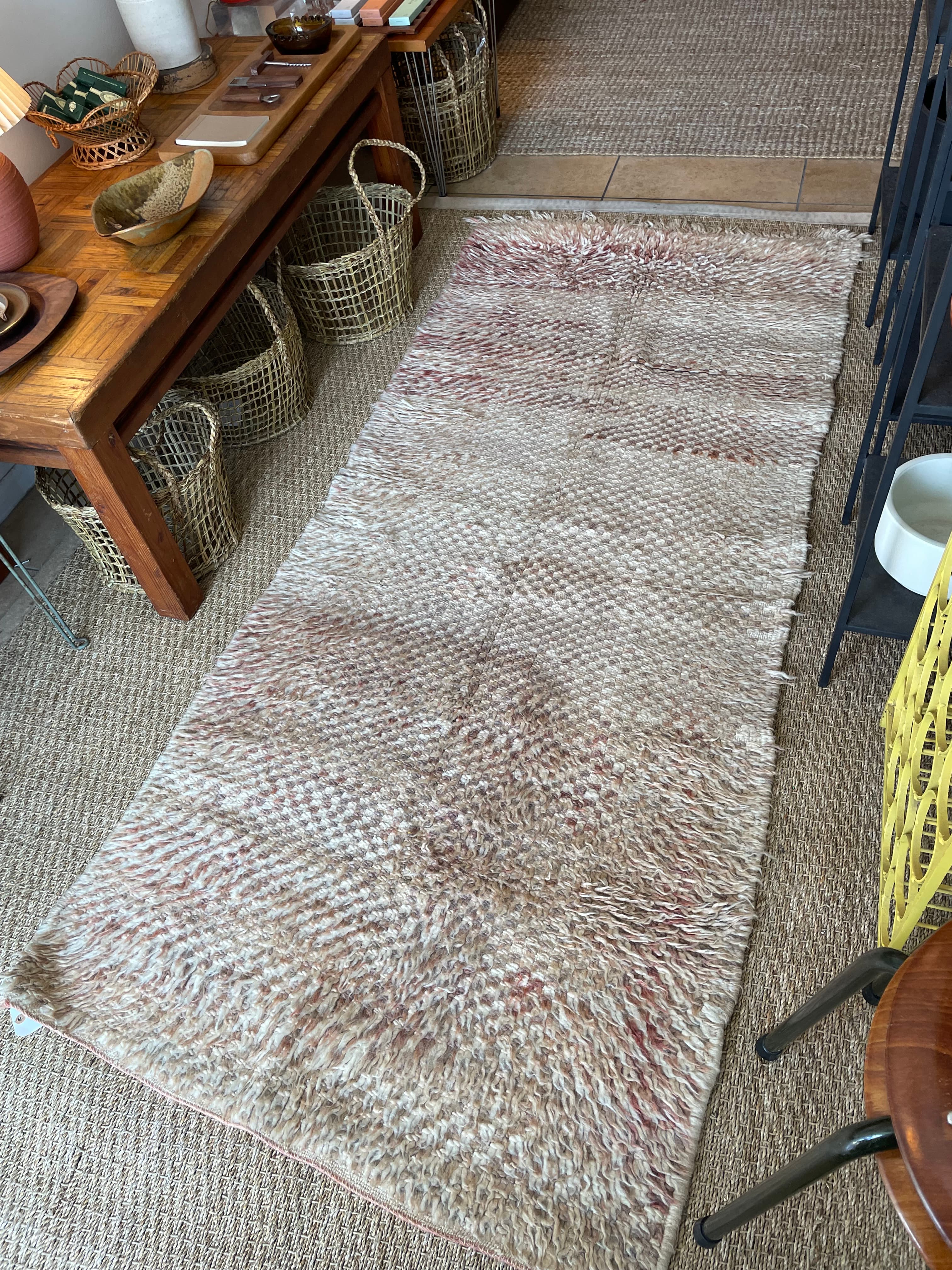 1940's Neutral Boujad Runner