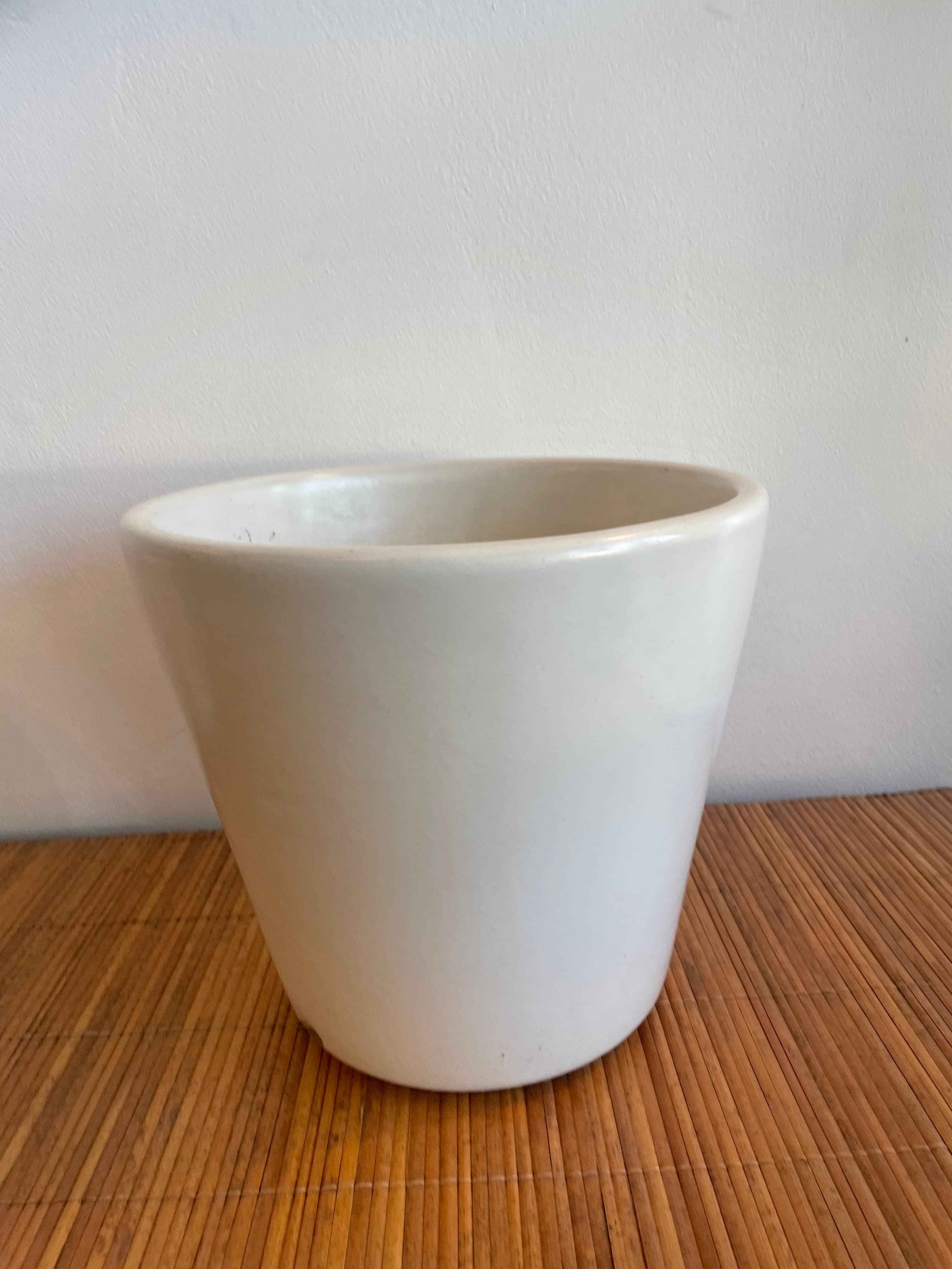 white med cone planter