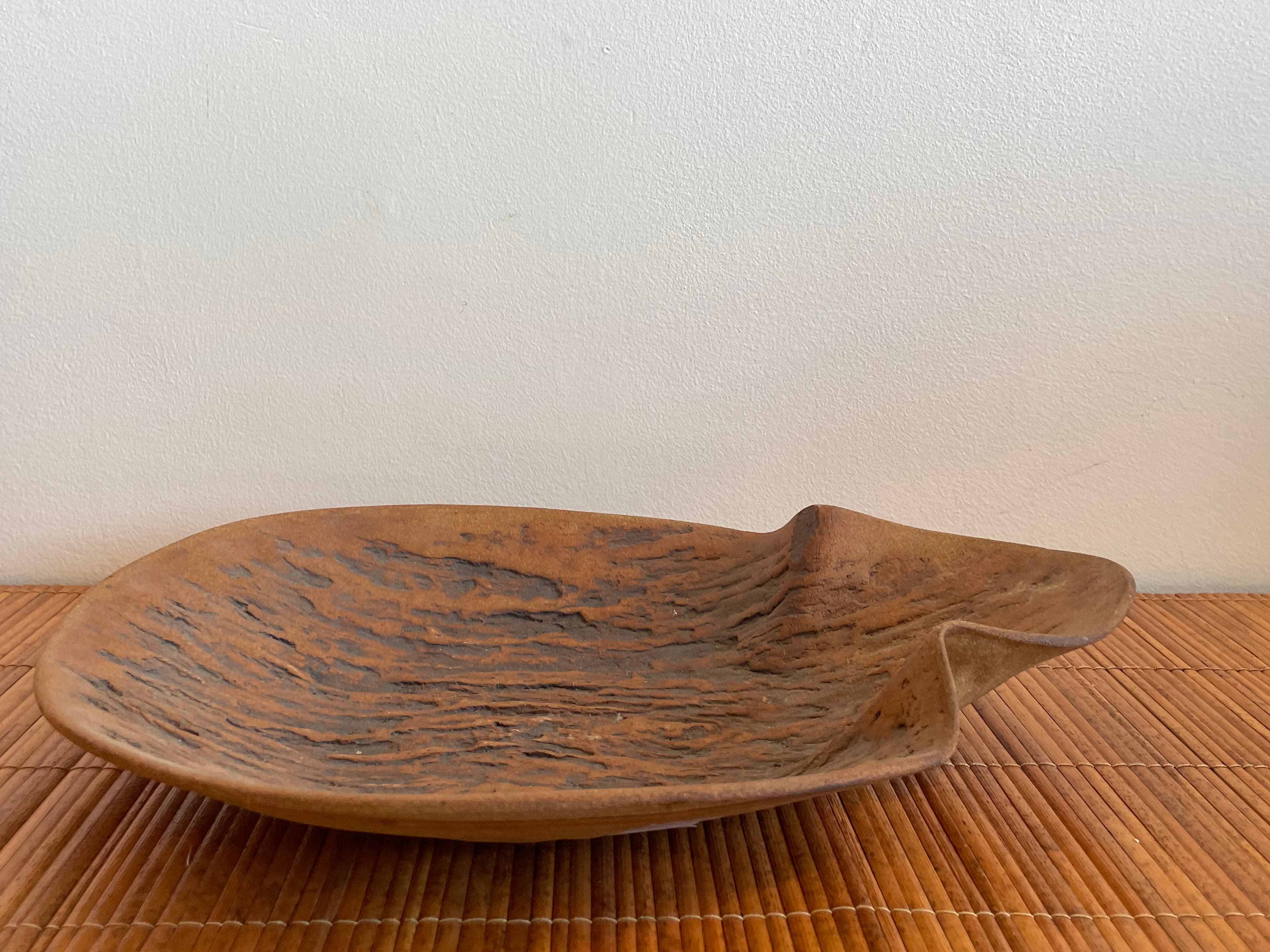 Ceramic Scratched Leaf Plate