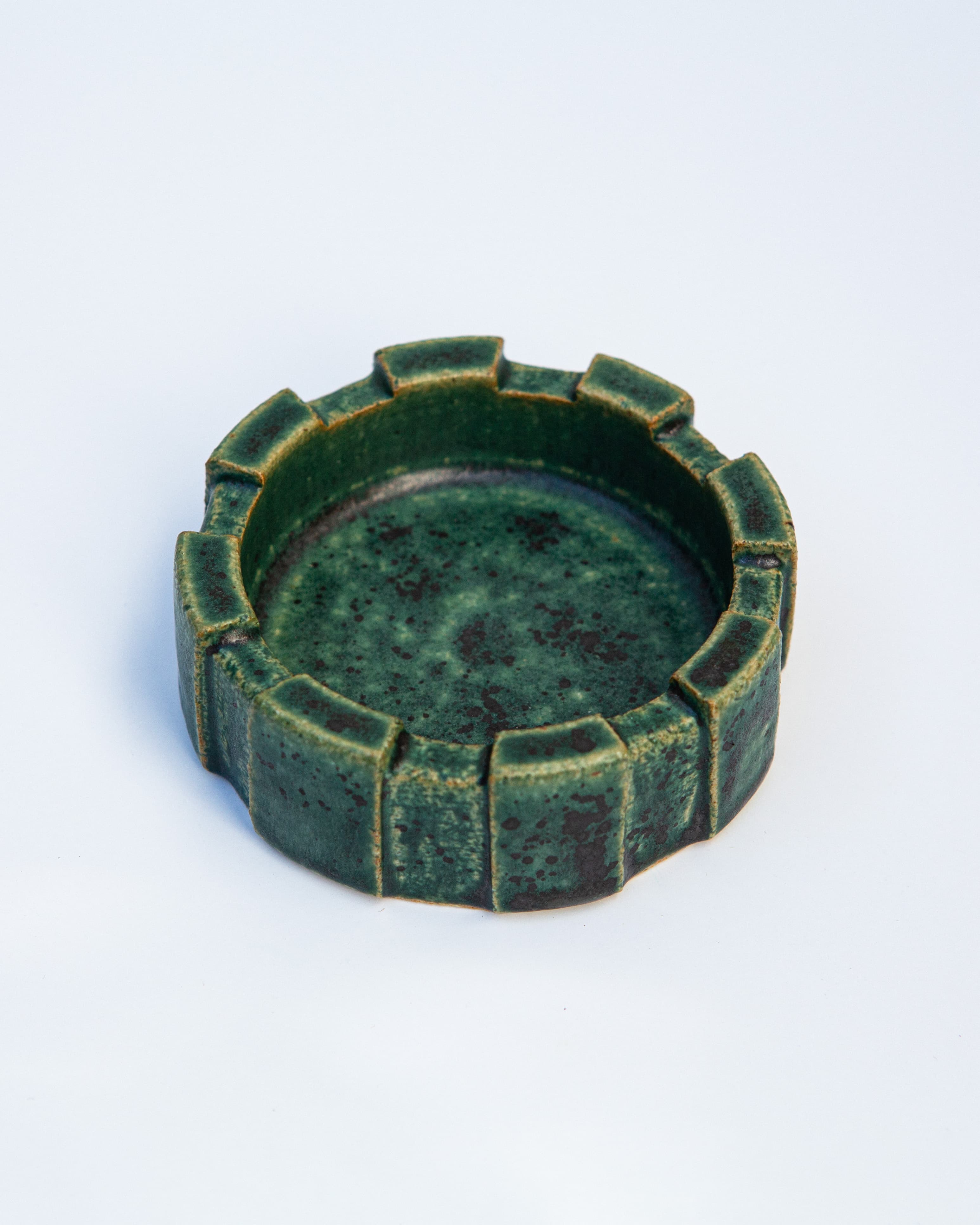 Green Brutalist Ashtray (Med)