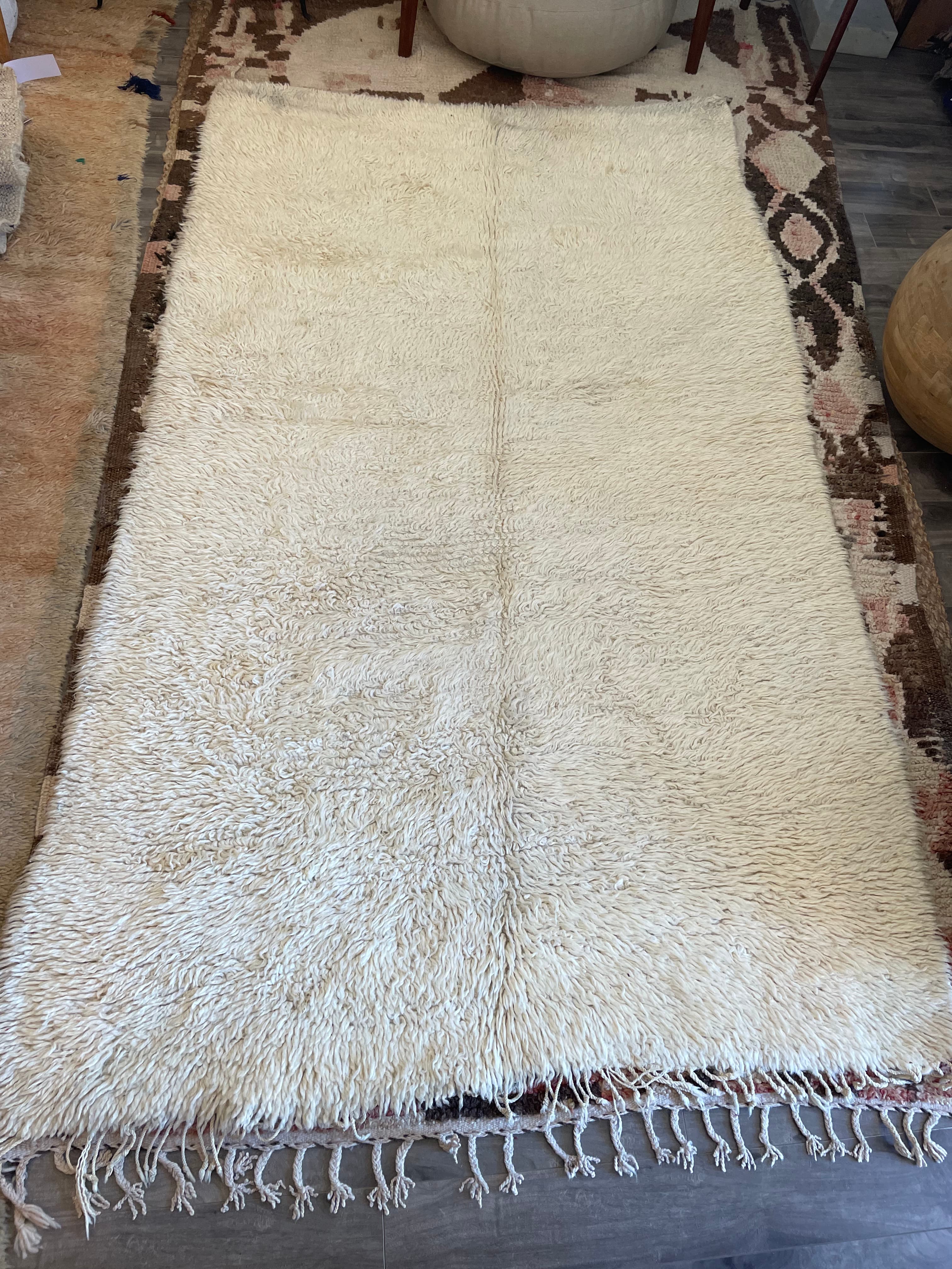 Neutral Beniourian - Vintage Moroccan Rug