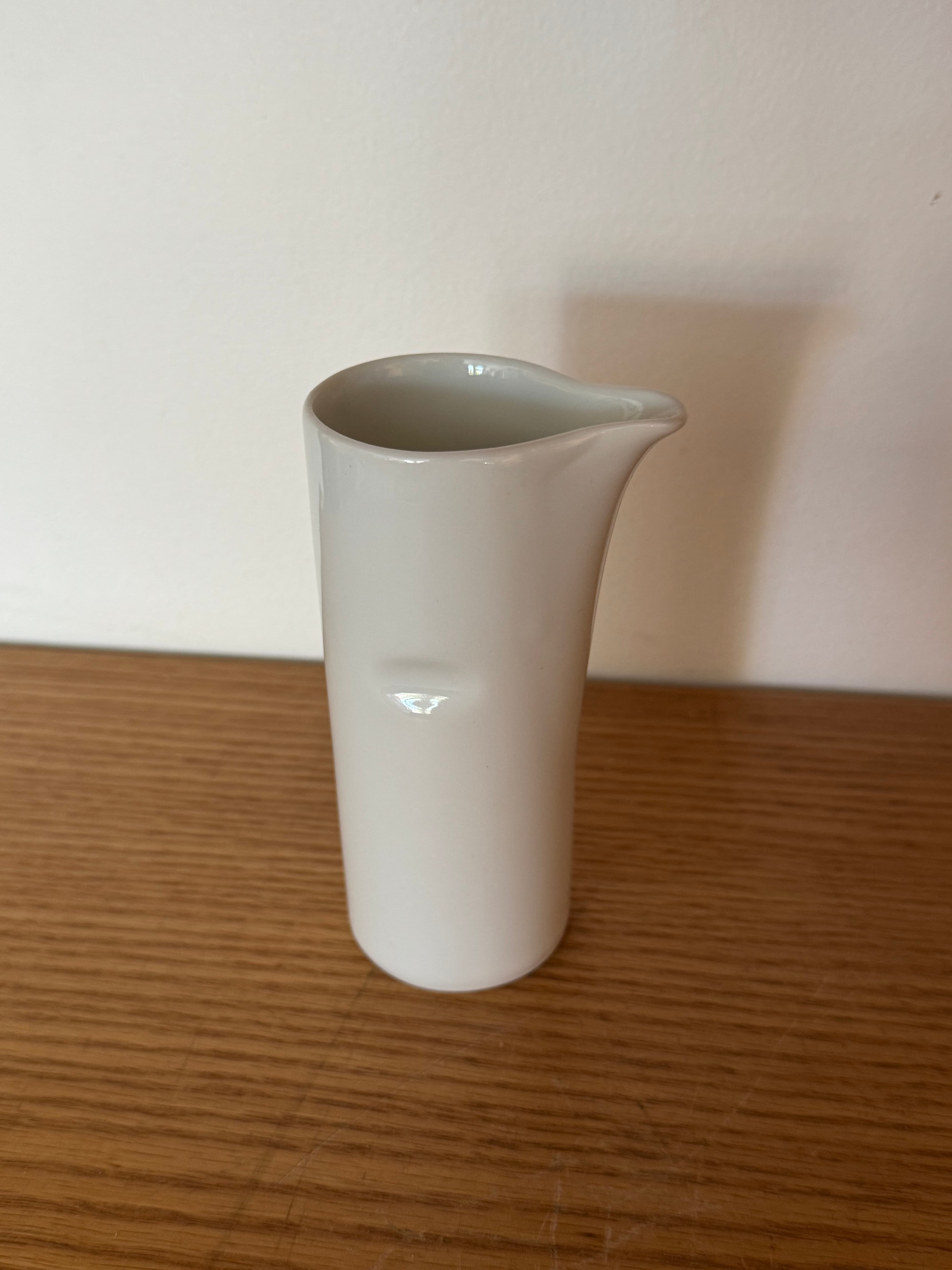 White Porcelain Lagardo Tackett Pitcher