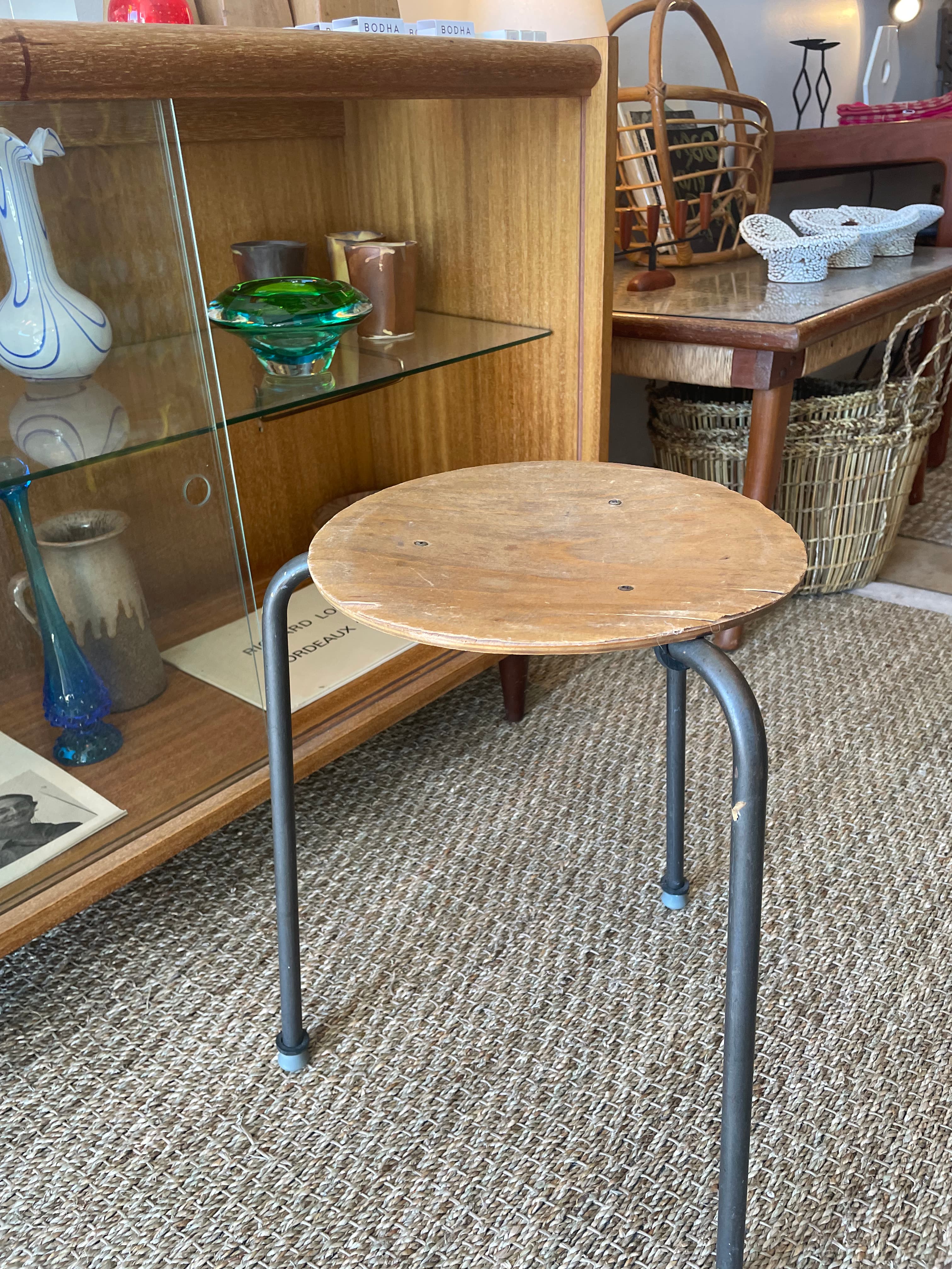 Dot Stool by Arne Jacobson - Light Wood