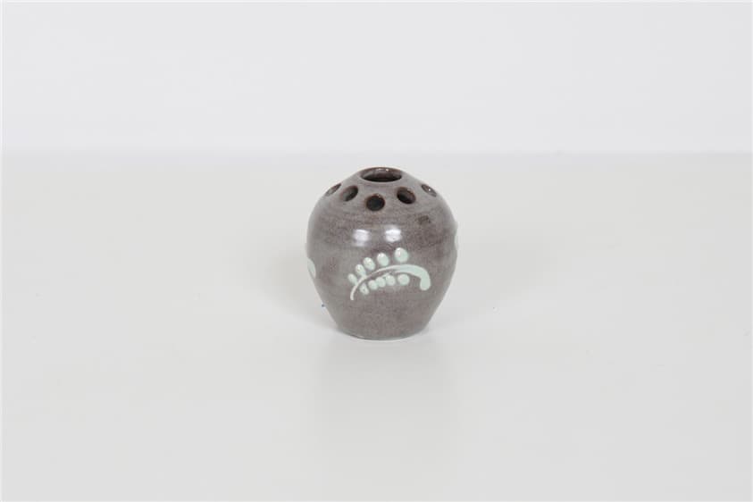 ceramic 1023