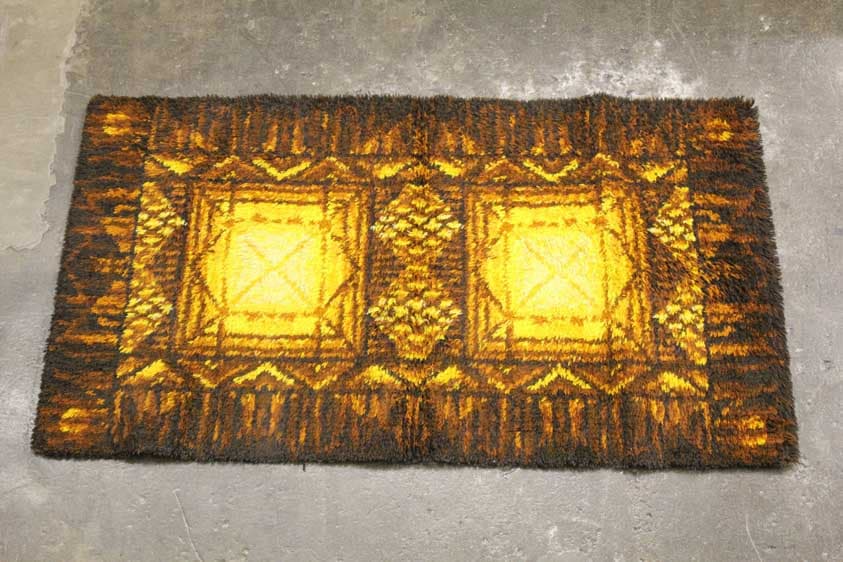 RUG 379