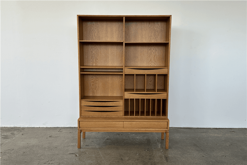 shelving 745
