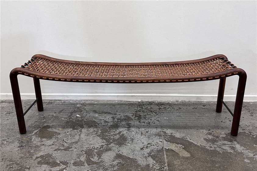 bench 1086