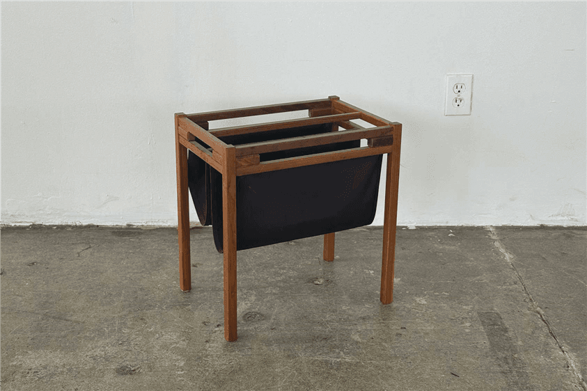 end table 1422