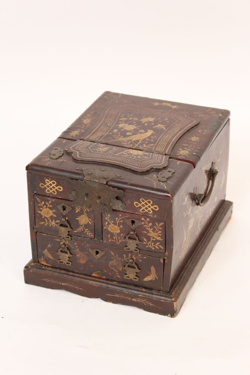 Asian burgundy lacquered vanity box