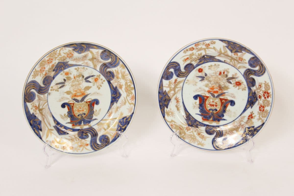 Pair of Chinese Imari pattern plates
