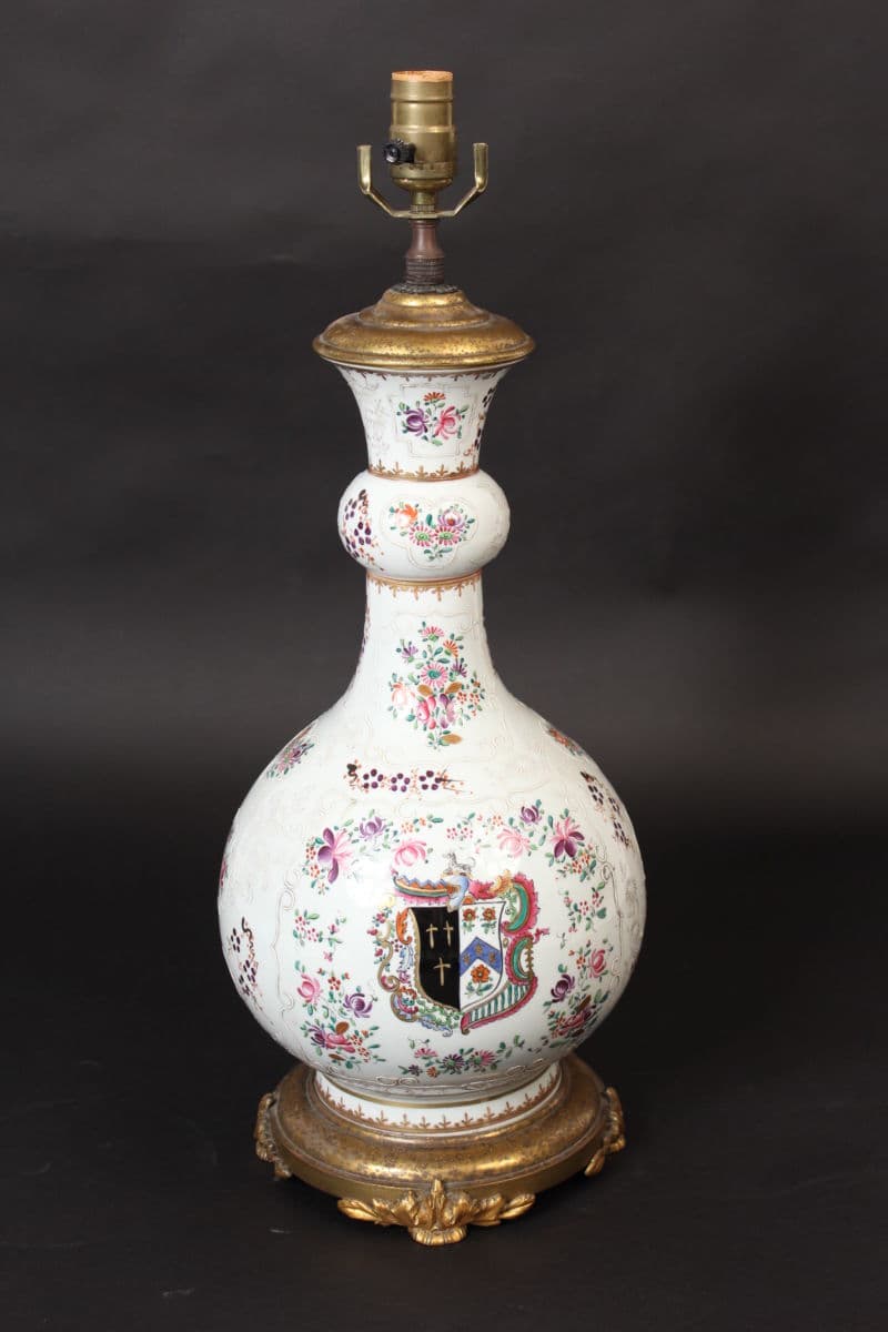 Chinese export style porcelain lamp with a gilt bronze base