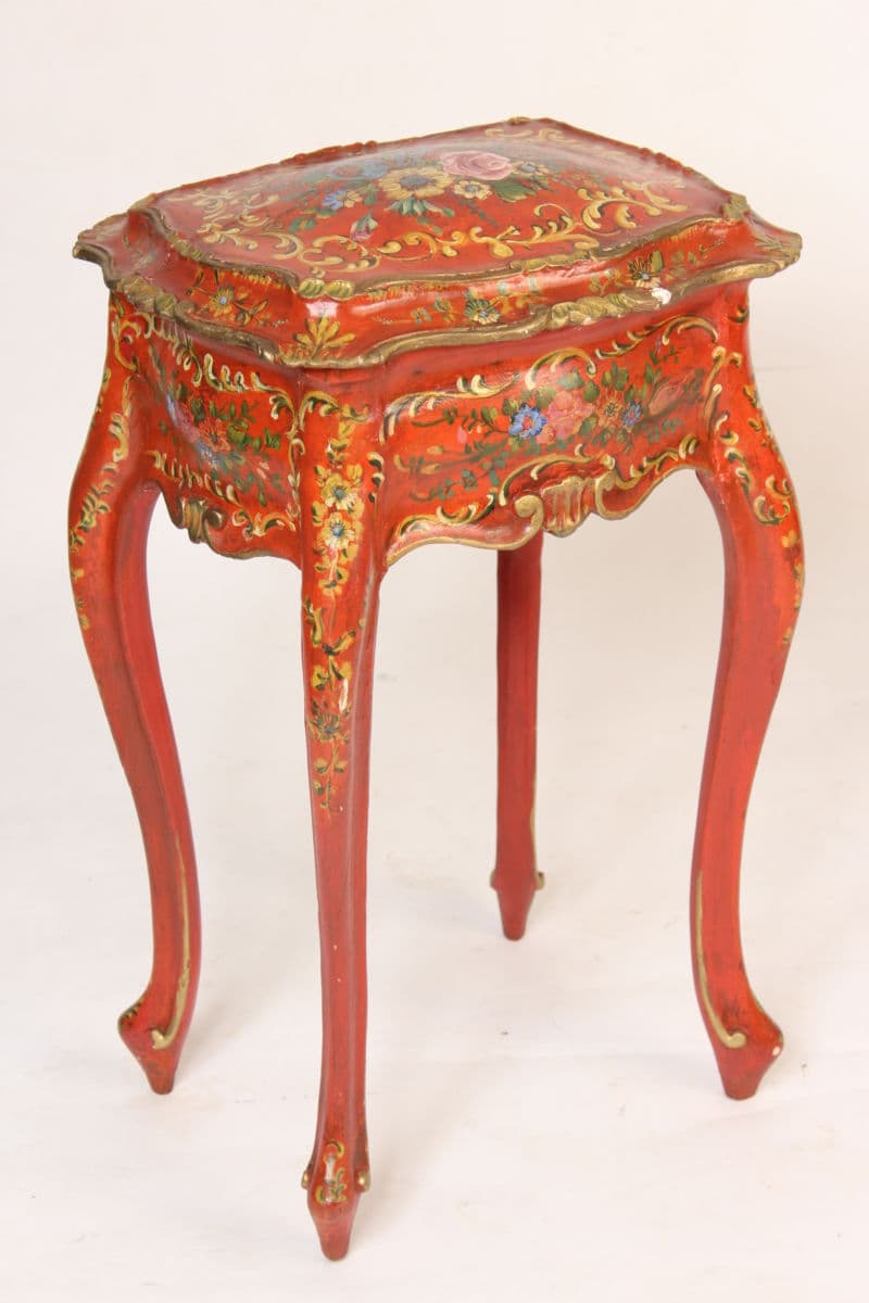 Italian Louis XV style painted sewing table