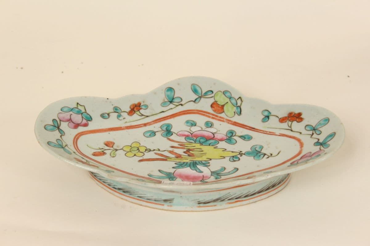 Chinese porcelain footed dish