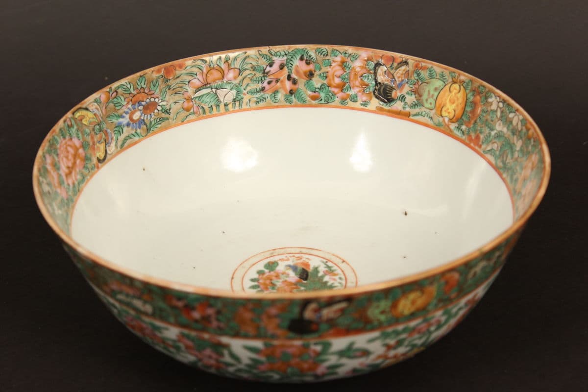 Late 19th century Chinese export bowl