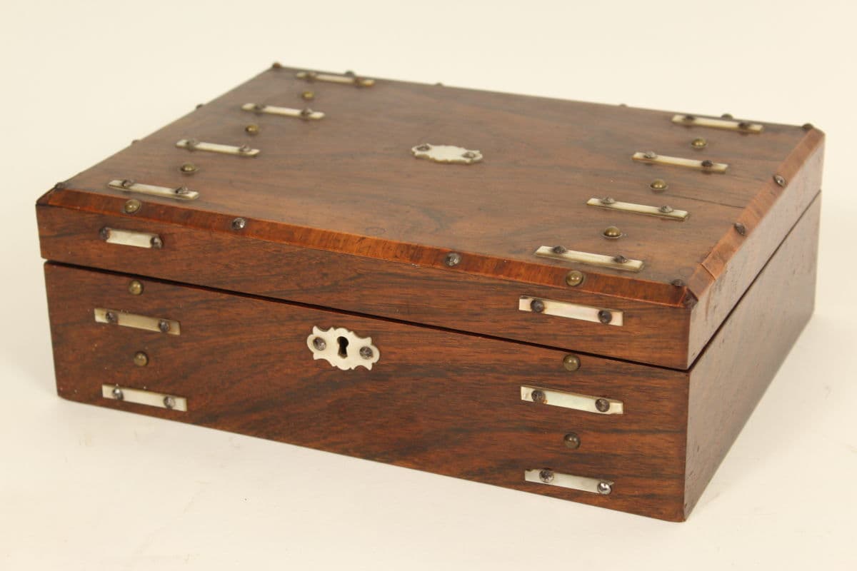 Rosewood box with mother of pearl appliques
