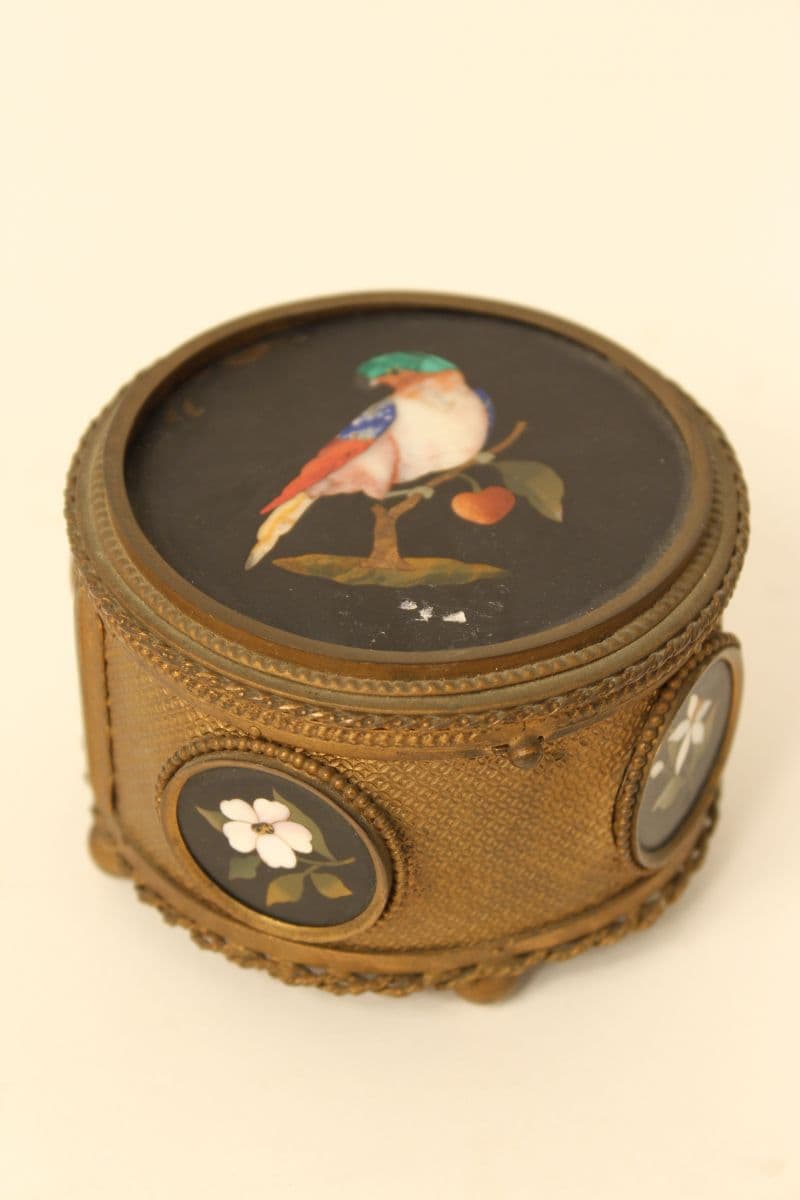 Pietra dura box