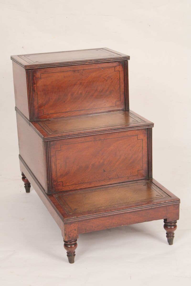 Antique George III style mahogany bedside commode