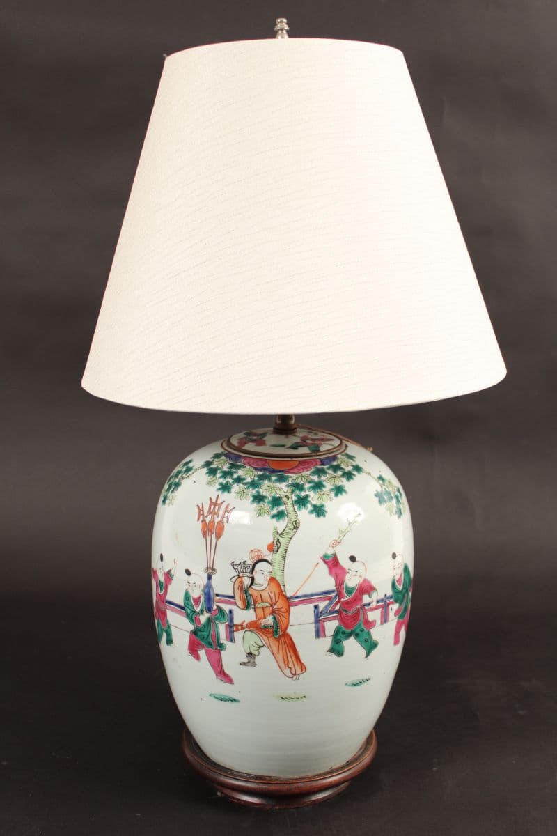 Antique Chinese porcelain table lamp