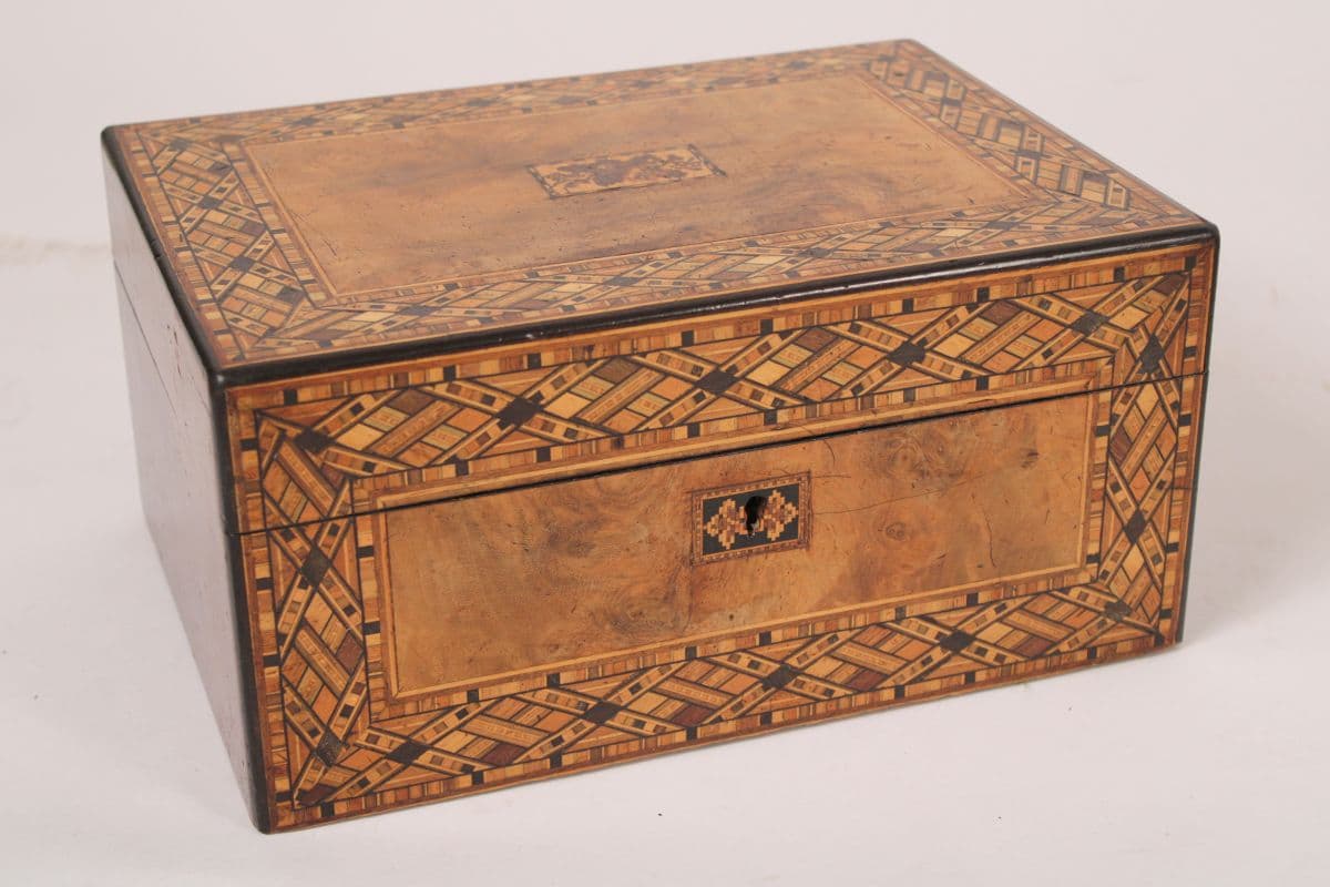 English Tunbridge jewelry box with geometric inlay