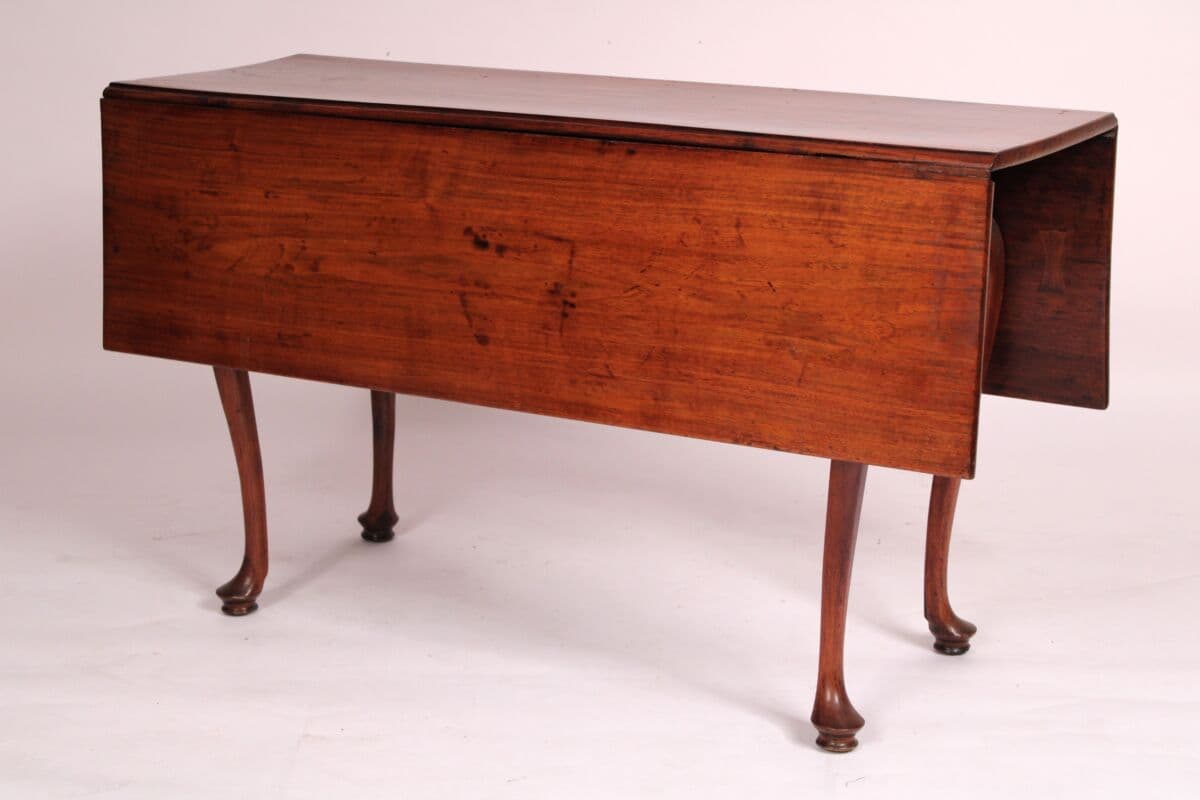 Early 19th Century Queen Anne Cherrywood Drop Leaf Table