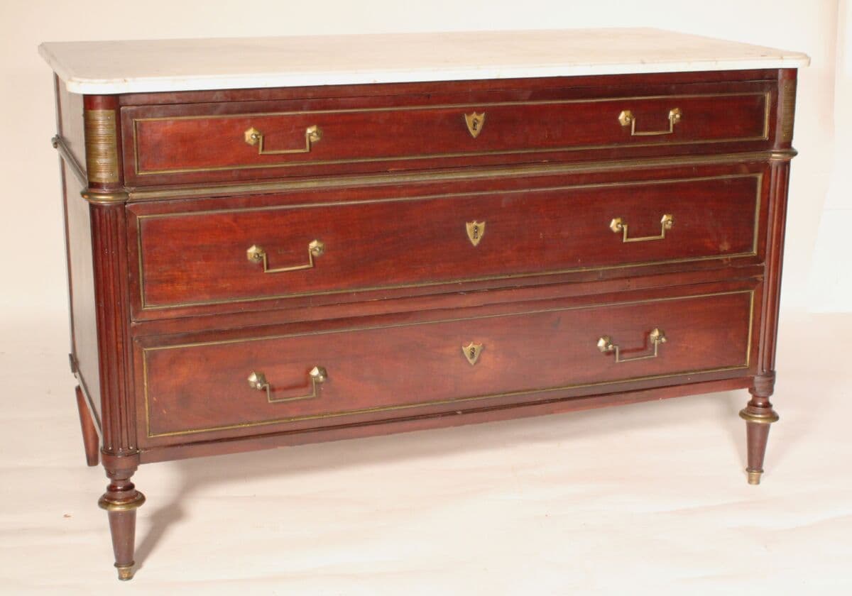Early 19th Century Louis XVI Mahogany Chest of Drawers