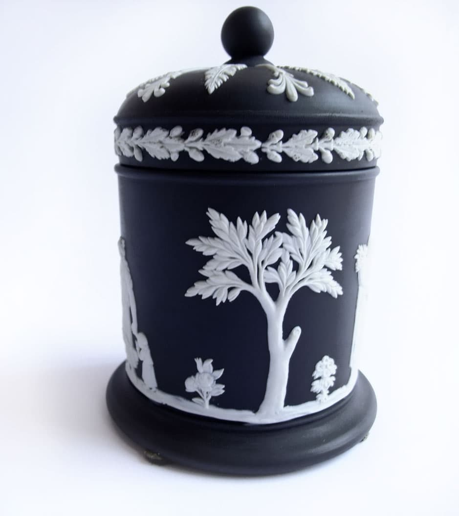 Accessories - Neoclassical Wedgwood White On Black Jasperware Round Box - 5763 - Rubbish Interiors Inc.