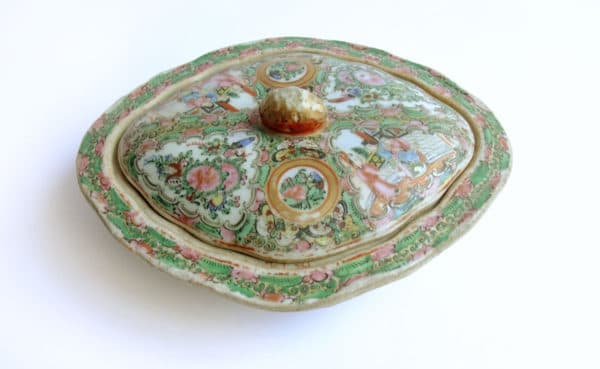 Accessories - Famille Rose / Rose Medallion Covered Dish - 1424 - Rubbish Interiors Inc.