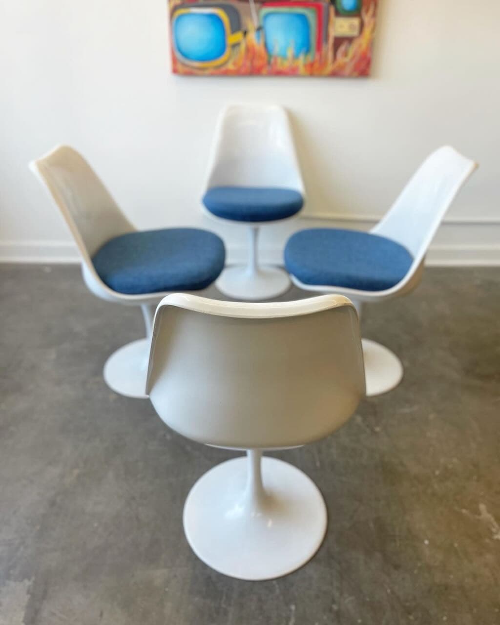 Contemporary Tulip Dining Chairs (set of 4)