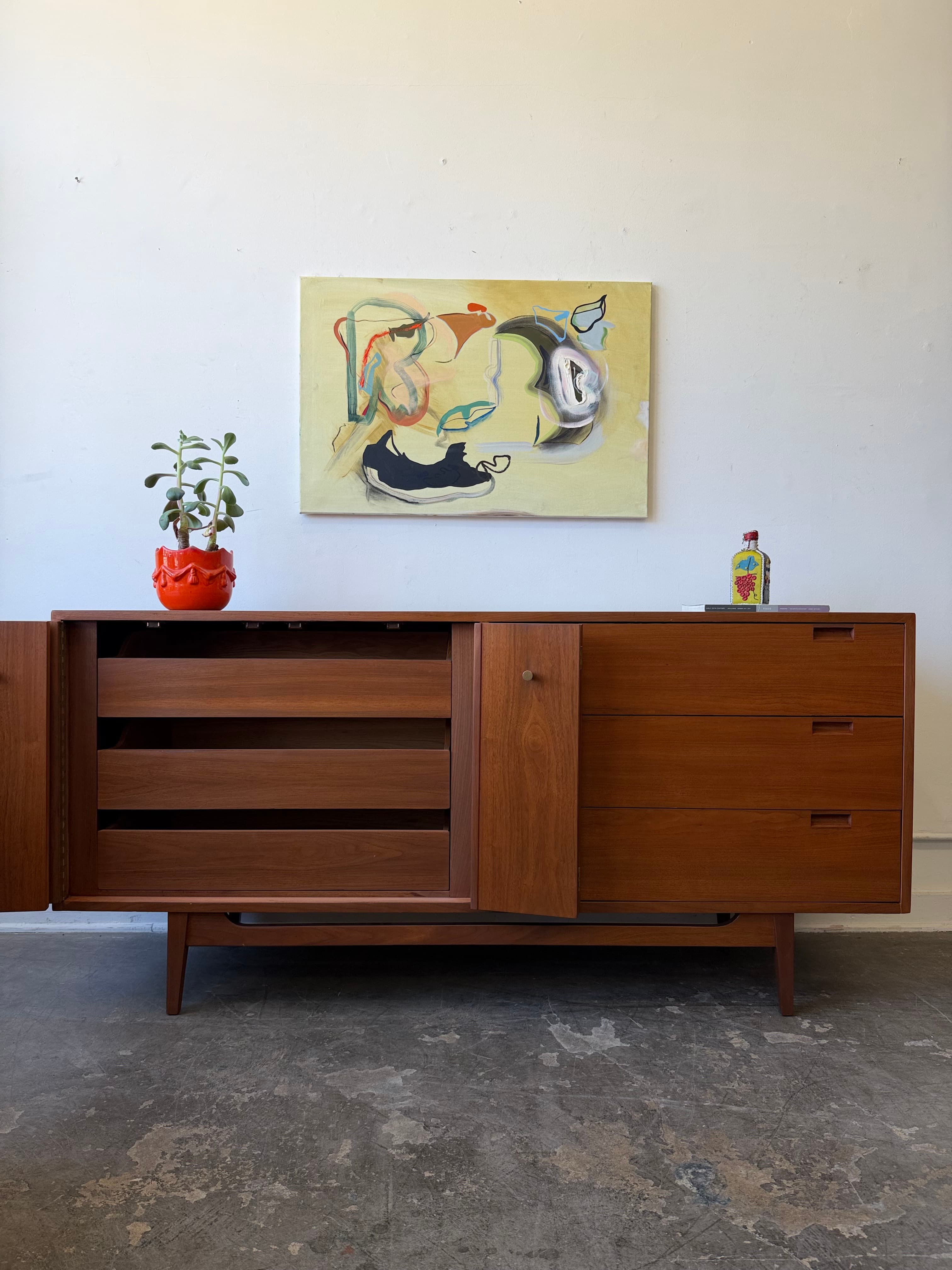 Vintage American of Martinsville Dresser