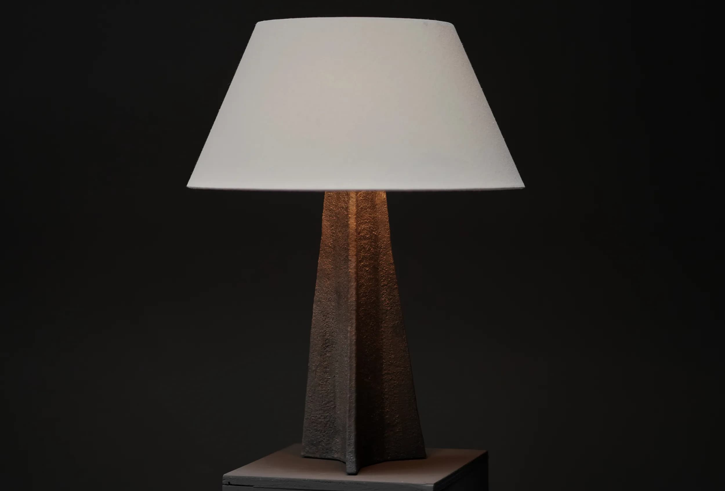 Tri Base Lamp Raw, Tall